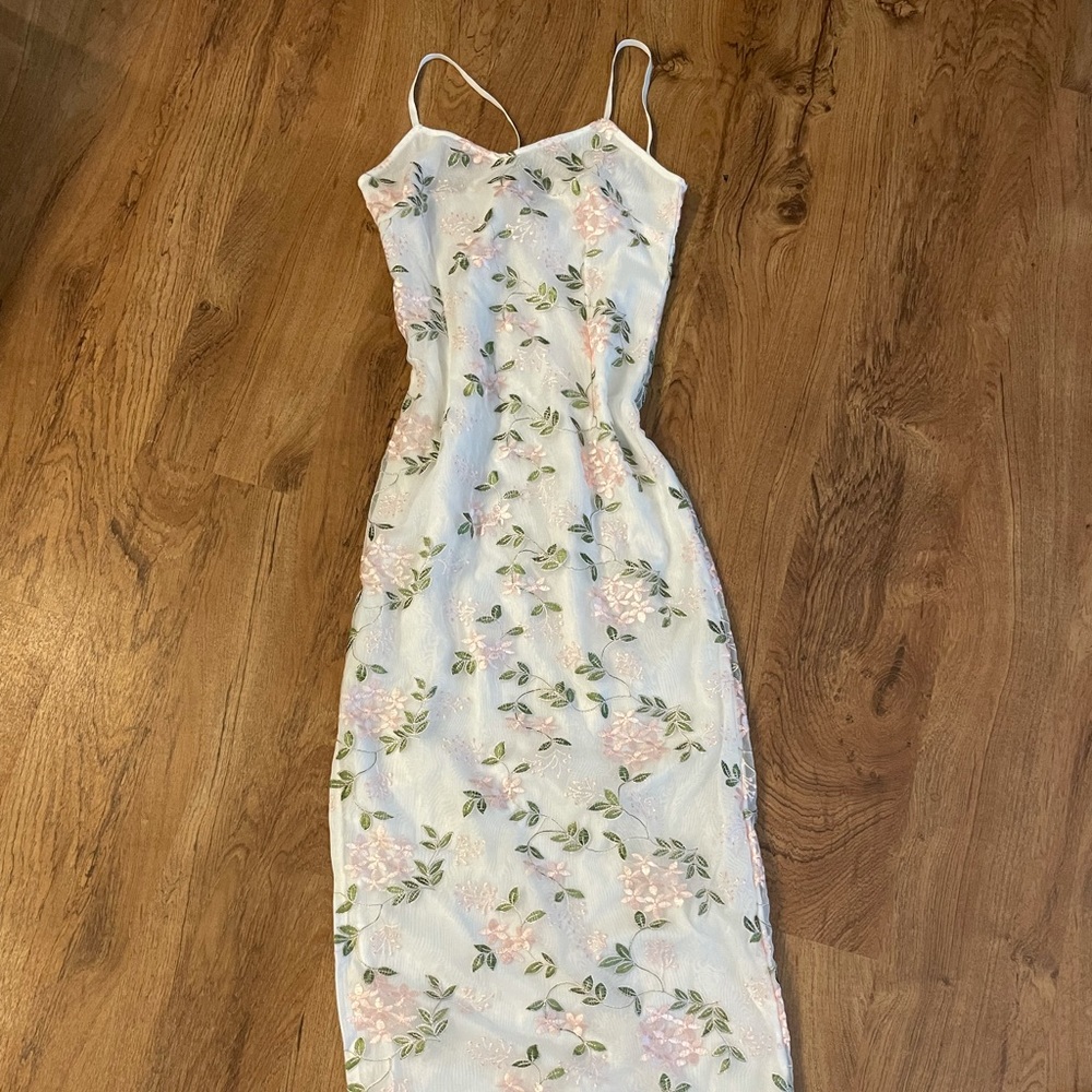 PrettyLittleThing Dress